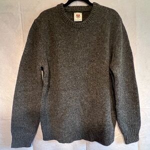 100% Wool Crewneck Sweater